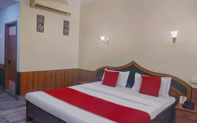 OYO 10884 Pavana Residency