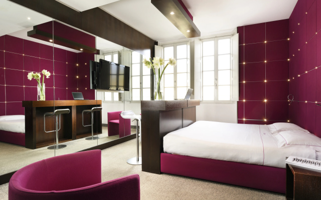 Отель Unahotels Vittoria Firenze