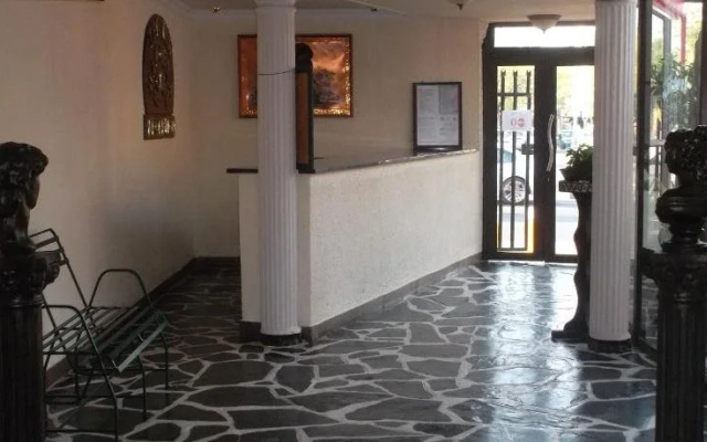 The New Maroela Hotel