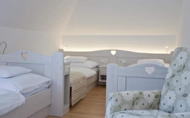 Tornácos Hotel - Hegykő