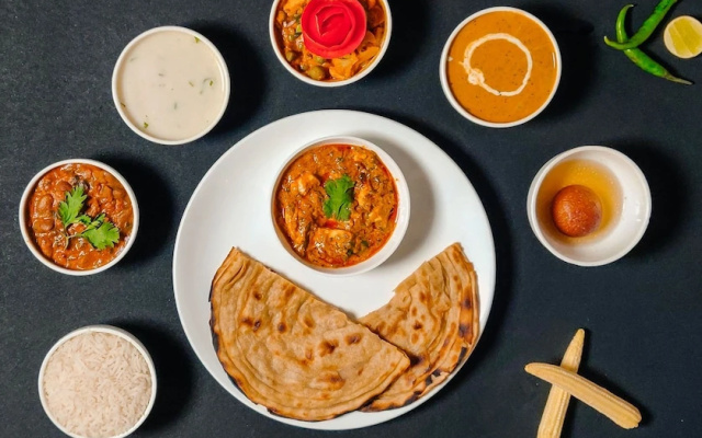 OYO Flagship 17390 Hotel Aaram MG Road