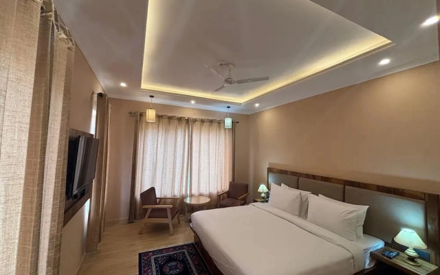 Hotel Dekiling by Eastlynn Collections