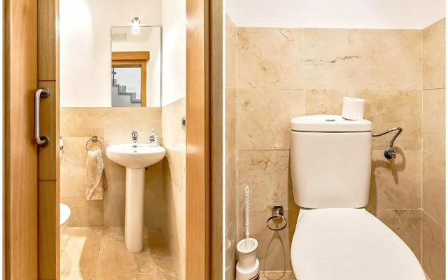 Townhouse 2 bedrooms on the first line