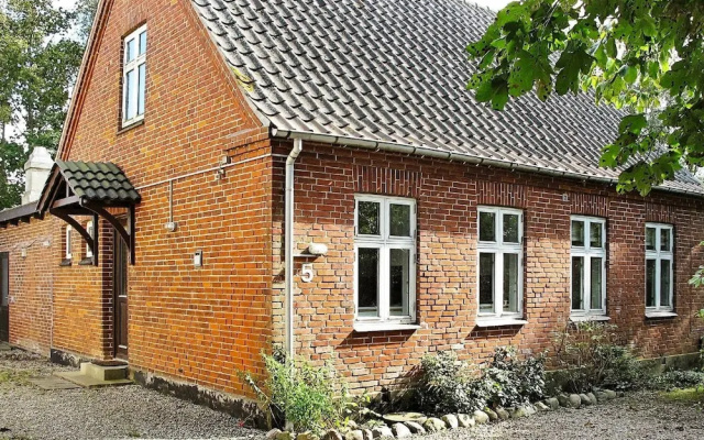 Snug Holiday Home in Lolland near Sea