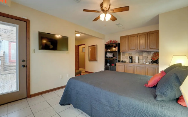 2 Private Pools! Stunning Southaven Group Getaway