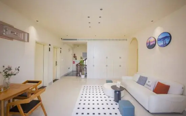 Weizhou Island Haolaiwu Holiday Villa