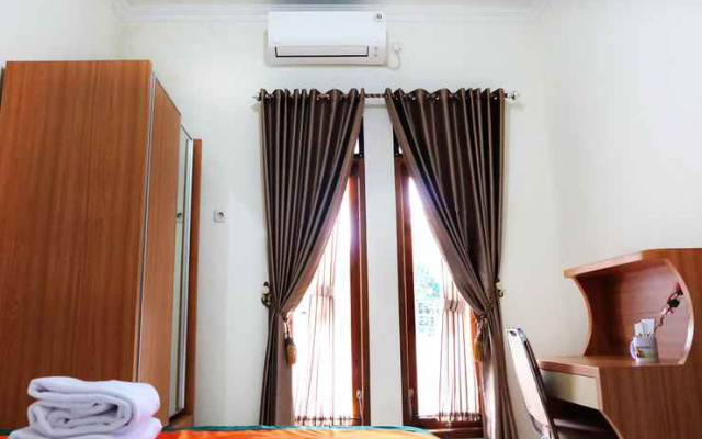 Homestay Gejayan Dekat Pakuwon Mall by Simply Homy