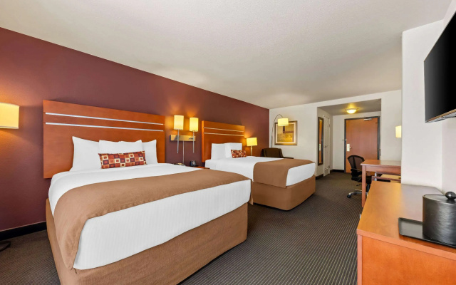 Wingate by Wyndham Calgary
