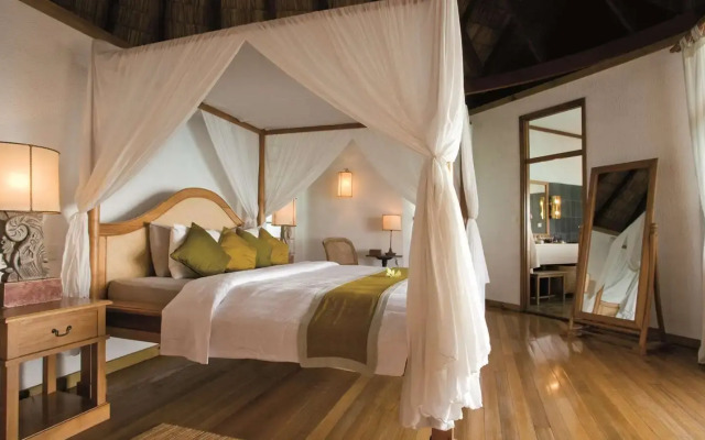 Курорт Coco Palm Dhuni Kolhu