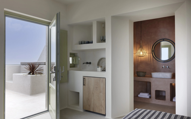 Aeon Suites - Adults Only by Mr and Mrs White