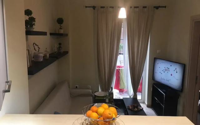 Cozy Urban Apartment in Pagrati