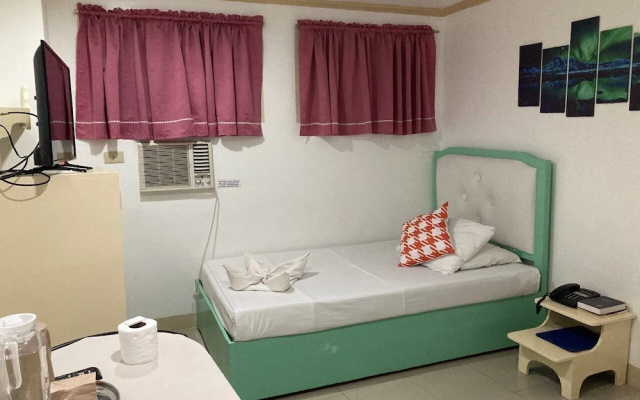 Demiren Hotel and Restaurant