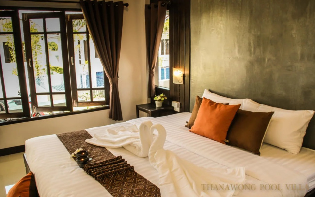 Thanawong Pool Villa