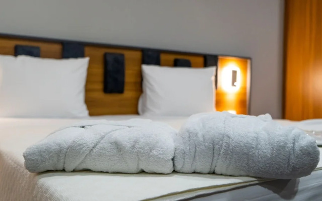 Grand Moon Hotel