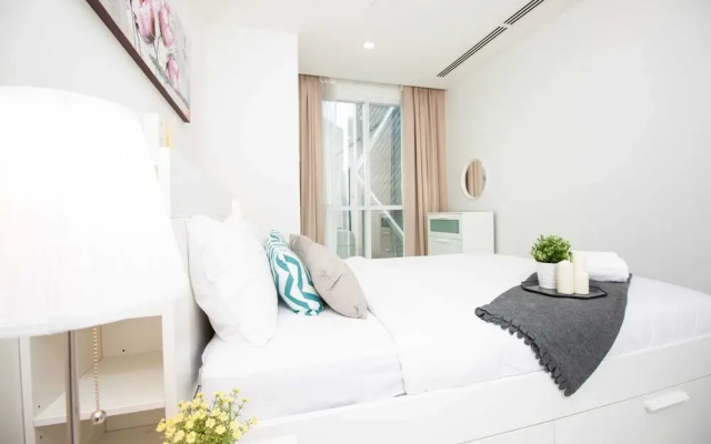 Binjai 8 by Plush
