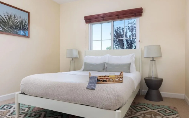 Mustang by AvantStay | Secluded Getaway w/ Vineyard Views & Pool