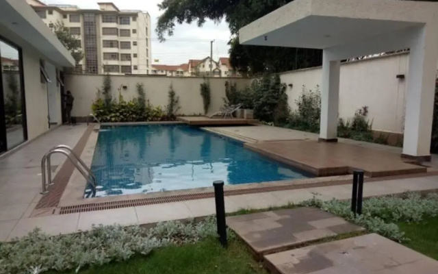 New in! 2-bedroom apartment, near Junction Mall