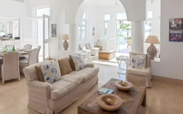 Arushi Villa