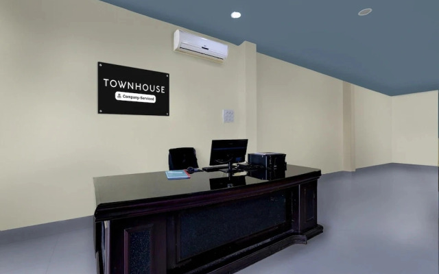 Super Townhouse Cherlapally Bus Terminal