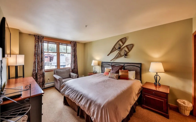 Zephyr Slopeside - 1504 2 Bedroom Condo by RedAwning