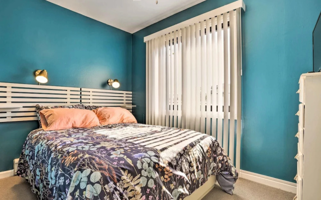 Vibrant Teaneck Home ~ 12 Mi to Manhattan!