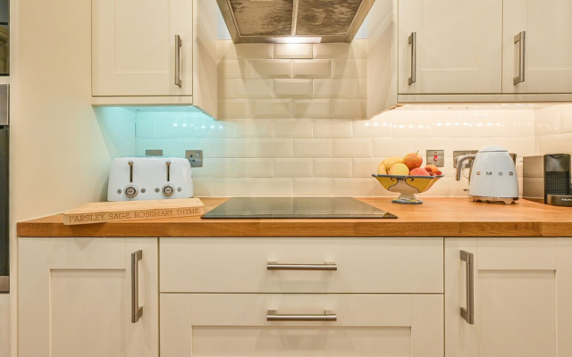 Muntham Deluxe Apartment 3