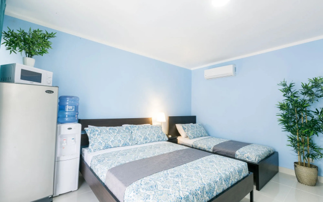 Tropicana Suites Deluxe Beach Club & Pool