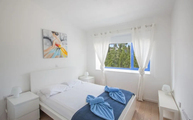 Electra Villa