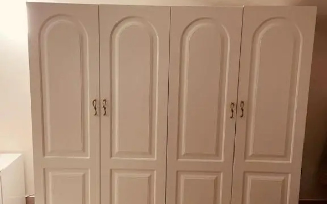 D10S House