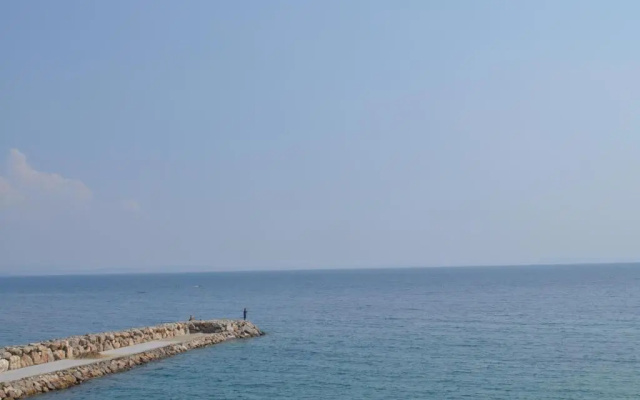Ucem Hotel