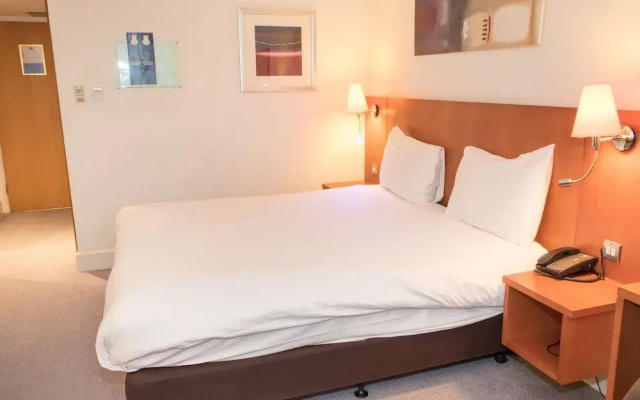 Doubletree By Hilton Reading M4 J10
