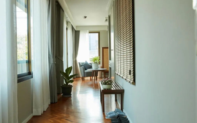 Hotel Baanrincome