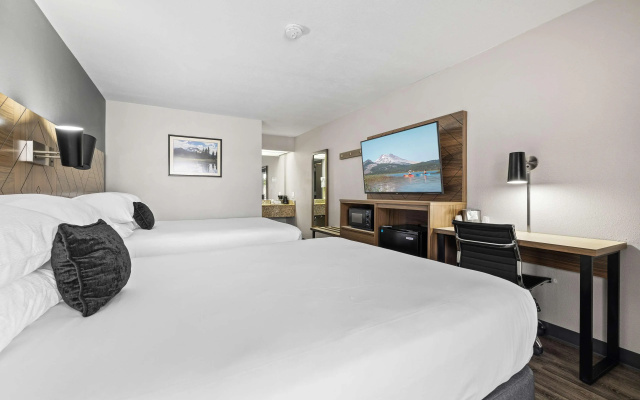 Red Lion Inn & Suites Deschutes River Bend