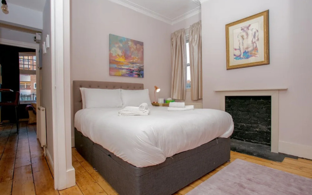 1 Bedroom Flat In Putney