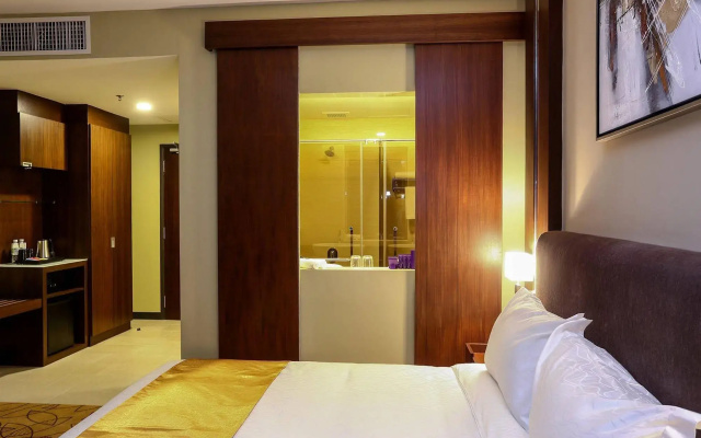 Metro Hotel