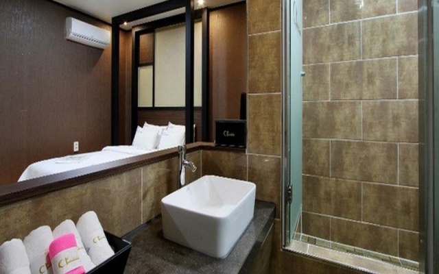 Ya Hotel Jeonju