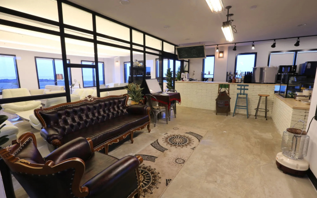 Hotel 52