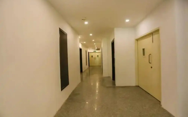 Fabhotel Nishkarsh