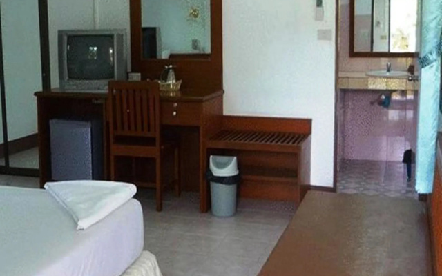 Bay Beach Resort