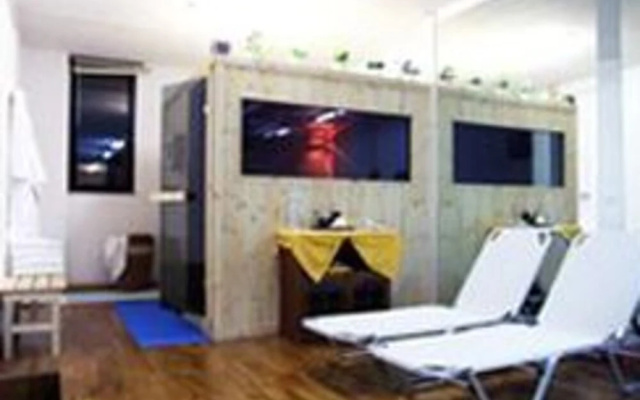 One Park Hotel