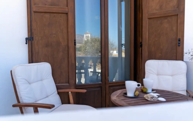Theoxenia Suites & Apartments