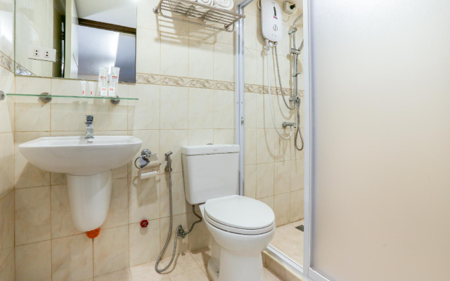 OYO 419 La Scala Residences