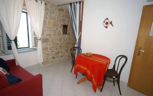 Coastal Apartment in Vis Near sea