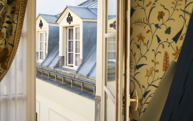 Hotel Le Relais Montmartre вид на фасад