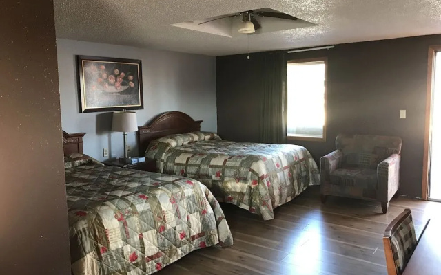 C & H Motel