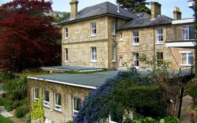 Eversley Hotel