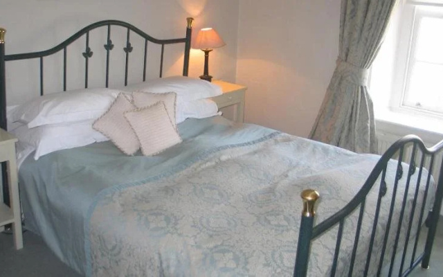 Guest house Clyde House