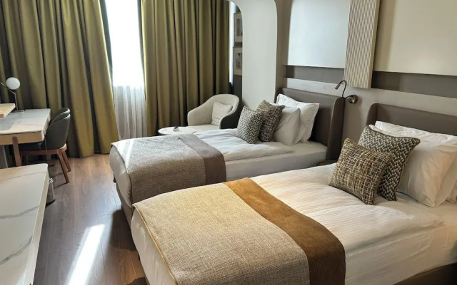Hotel Buyuk Saruhan