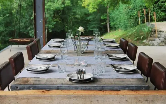 Bassiviere Barn Chic