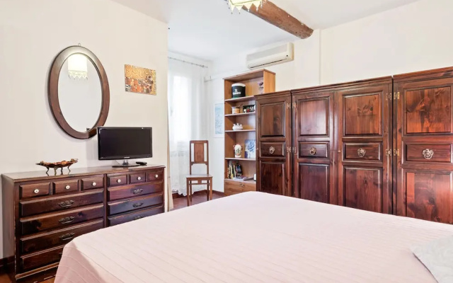 Pratello centrale e funzionale Apartment